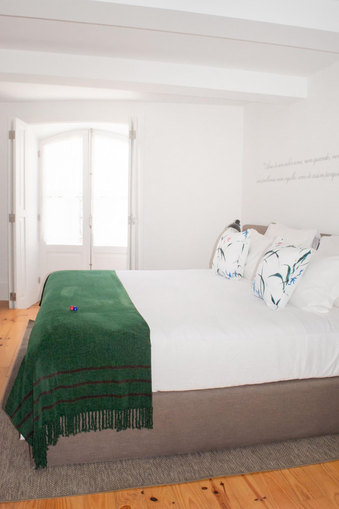 Trovador Guest House Guimarães Buitenkant foto