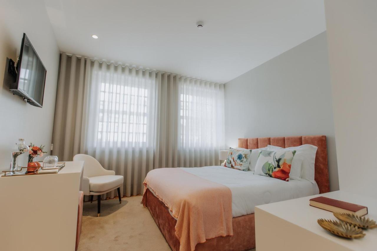 Trovador Guest House Guimarães Buitenkant foto