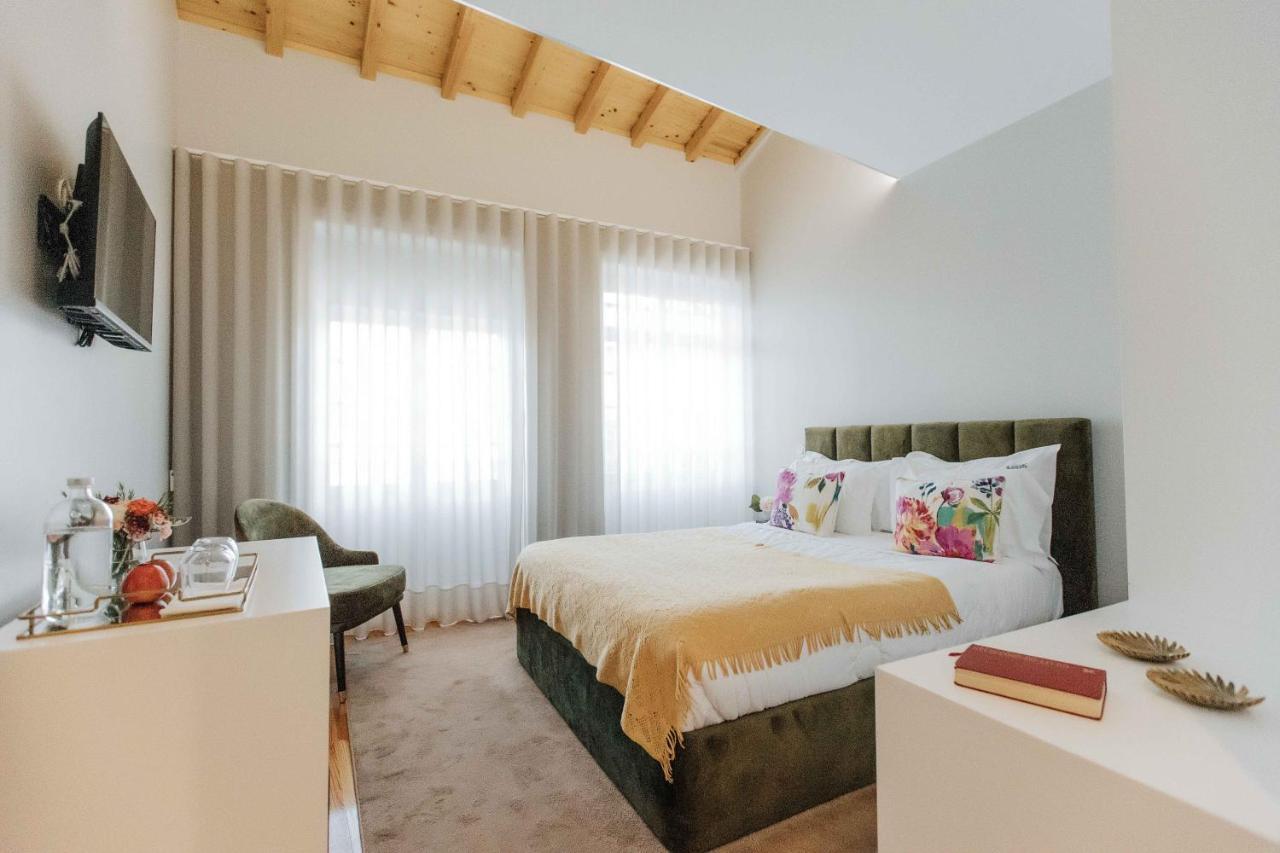 Trovador Guest House Guimarães Buitenkant foto