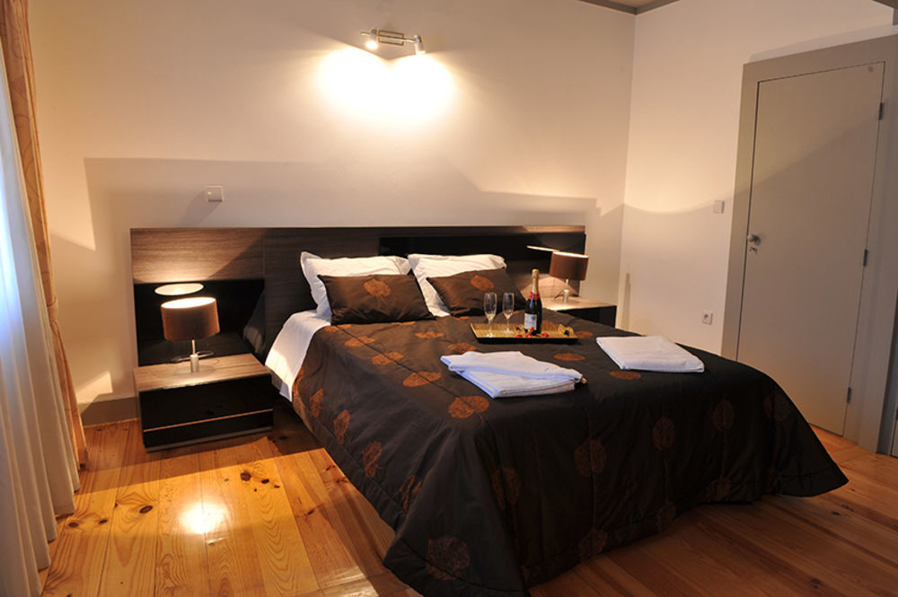 Trovador Guest House Guimarães Buitenkant foto